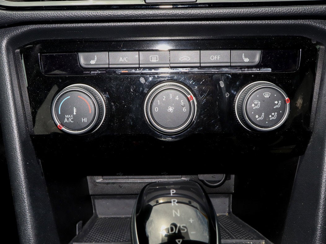 2023 Volkswagen Taos SE 4MOTION