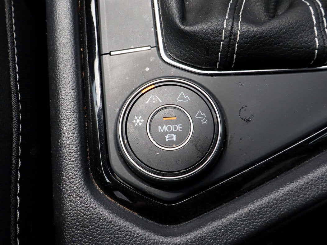 2023 Volkswagen Taos SE 4MOTION