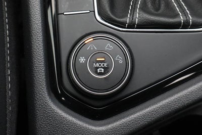 2023 Volkswagen Taos SE 4MOTION