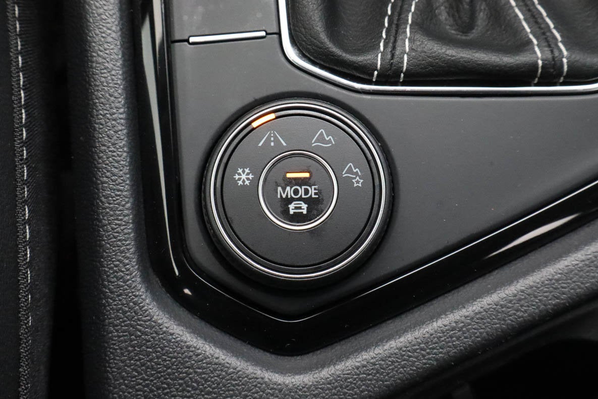 2023 Volkswagen Taos SE 4MOTION