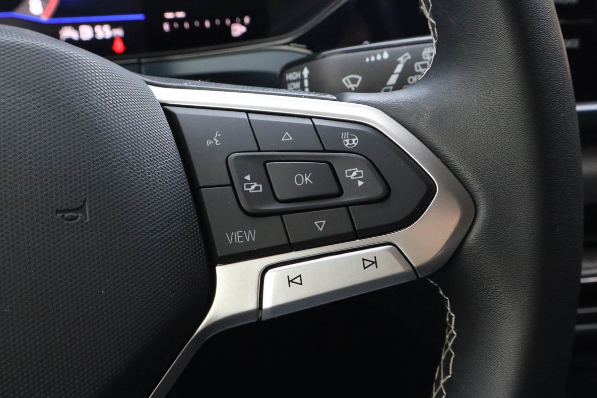 2023 Volkswagen Taos SE 4MOTION