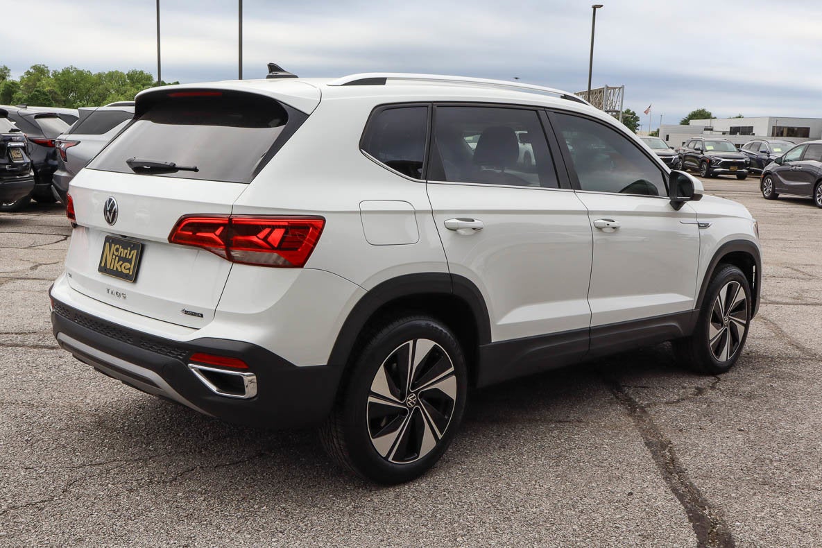 2023 Volkswagen Taos SE 4MOTION