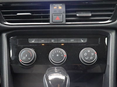 2023 Volkswagen Taos SE 4MOTION