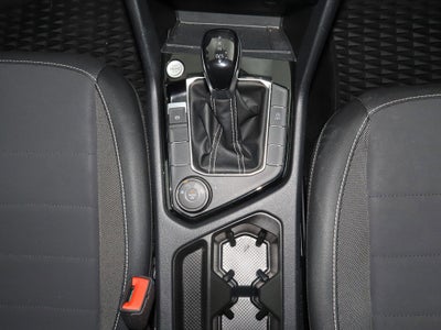 2023 Volkswagen Taos SE 4MOTION