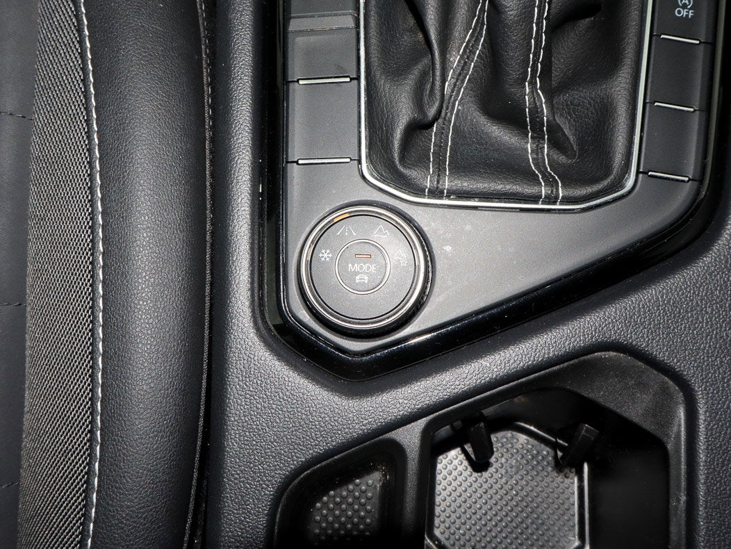 2023 Volkswagen Taos SE 4MOTION