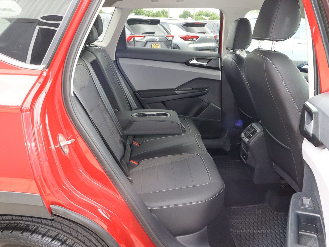 2023 Volkswagen Taos SE 4MOTION