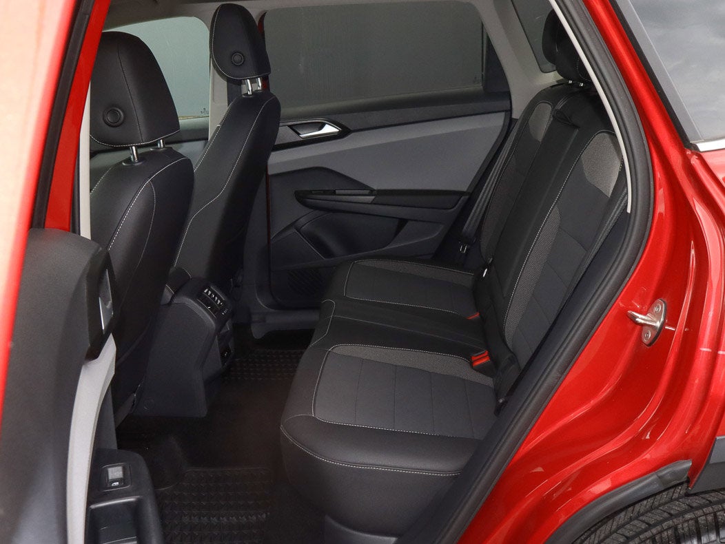 2023 Volkswagen Taos SE 4MOTION