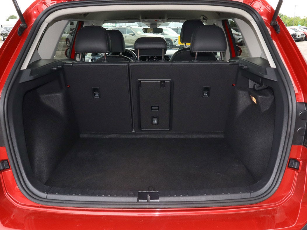 2023 Volkswagen Taos SE 4MOTION