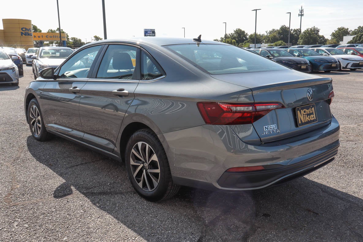 2024 Volkswagen Jetta S Auto