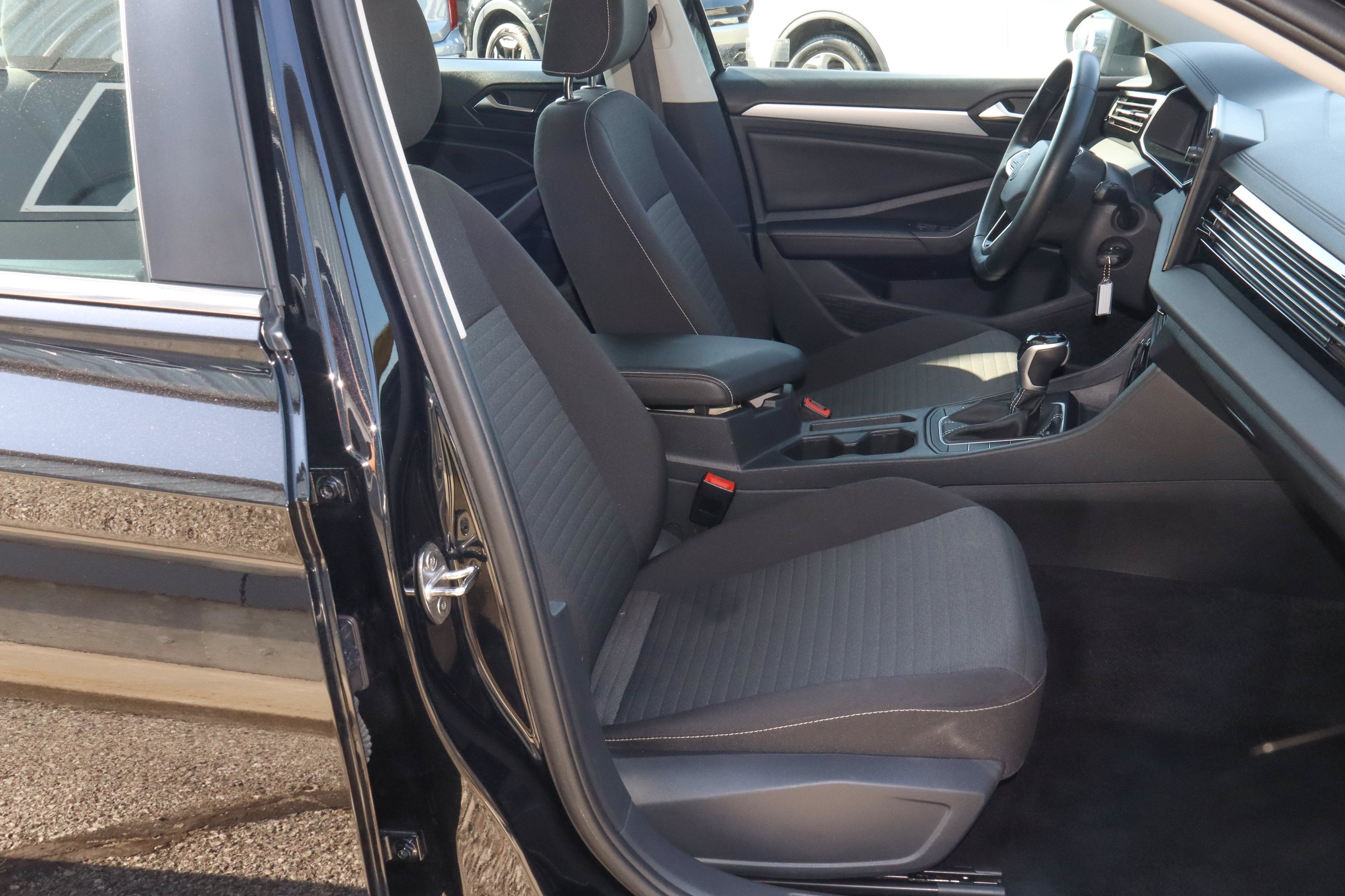2025 Volkswagen Jetta S Auto