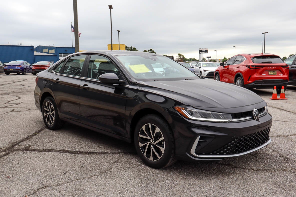 2025 Volkswagen Jetta S Auto