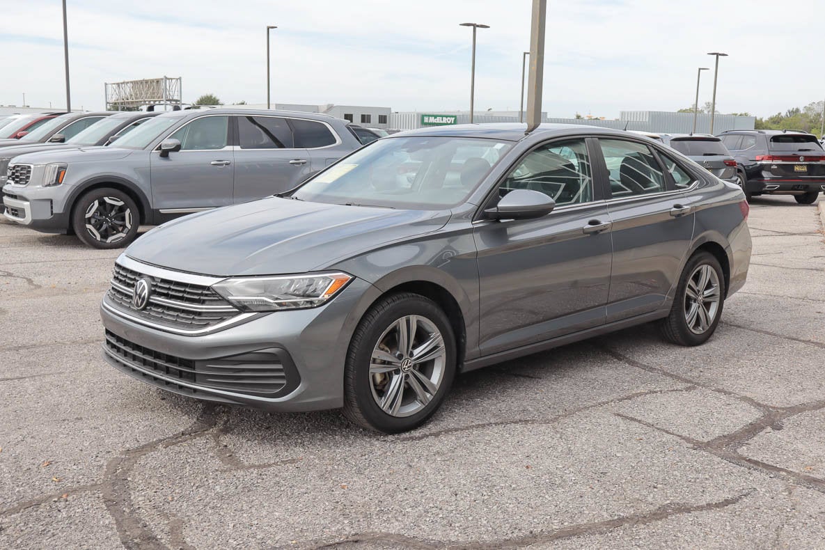 2024 Volkswagen Jetta SE Auto