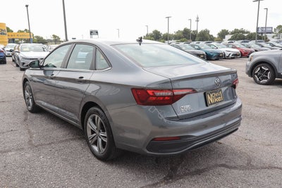 2024 Volkswagen Jetta SE Auto