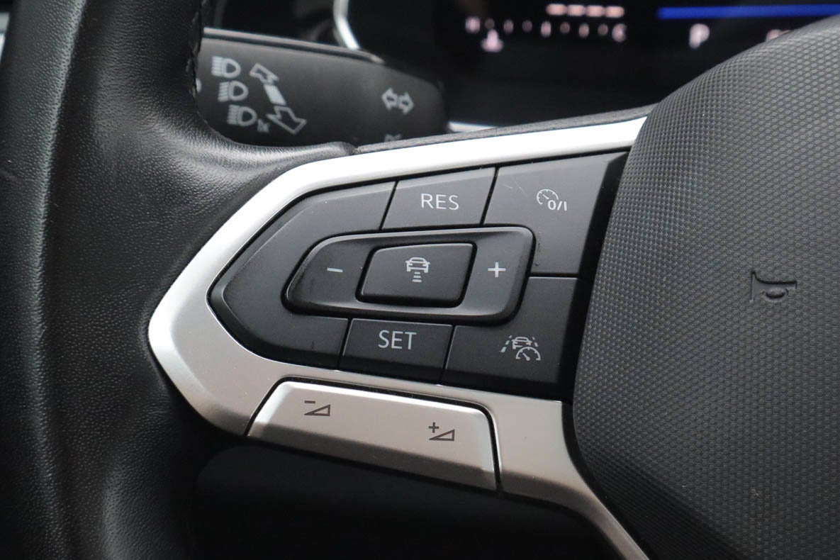 2024 Volkswagen Jetta SE Auto