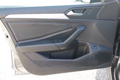 2025 Volkswagen Jetta Sport Auto