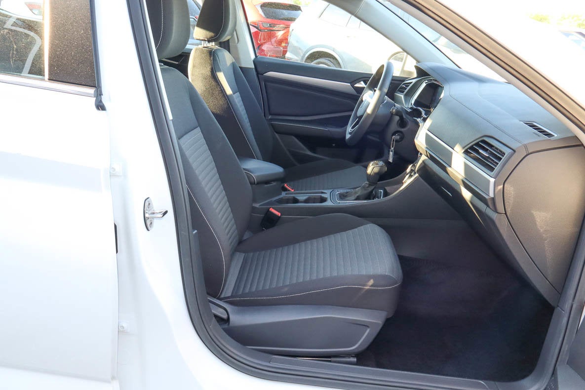 2022 Volkswagen Jetta S Auto