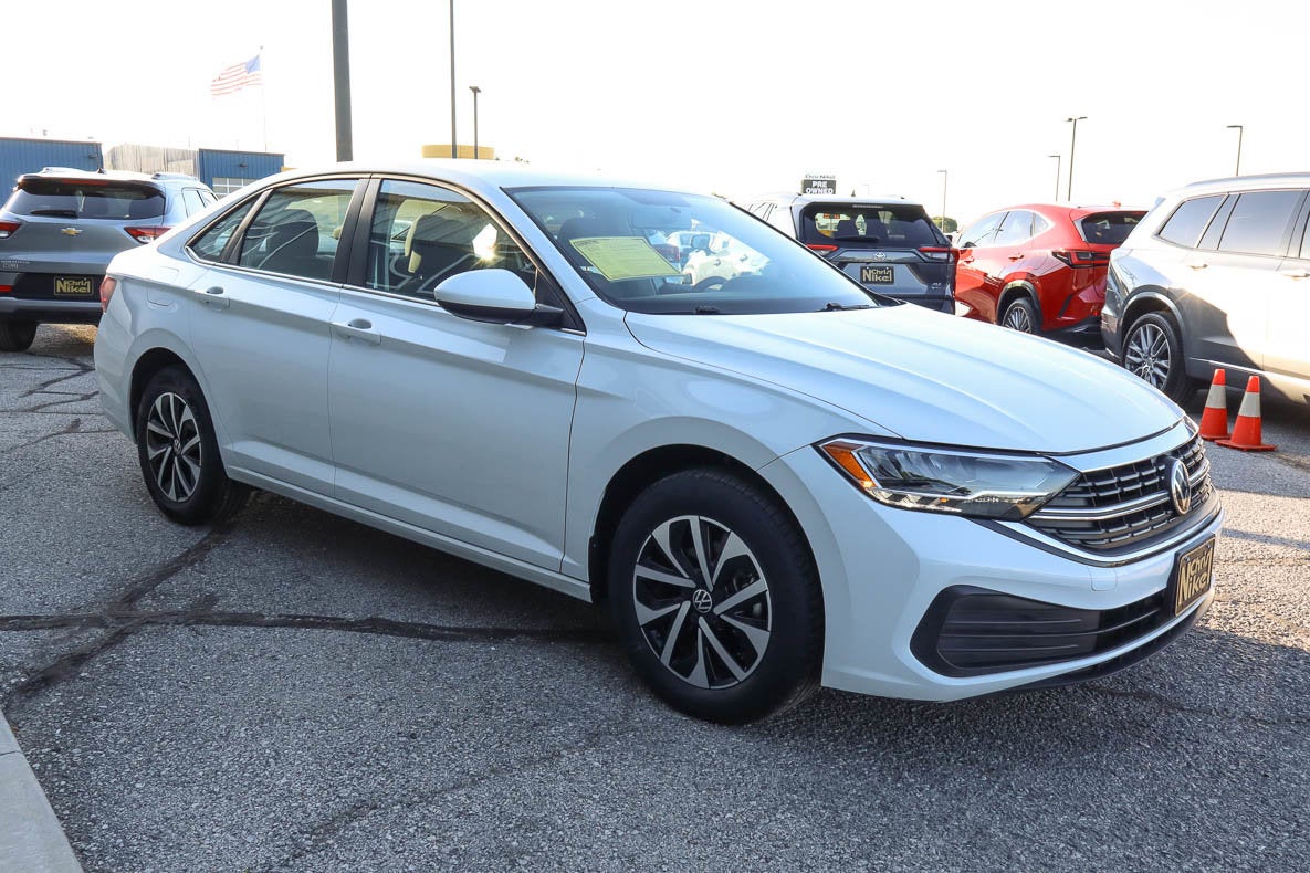 2022 Volkswagen Jetta S Auto