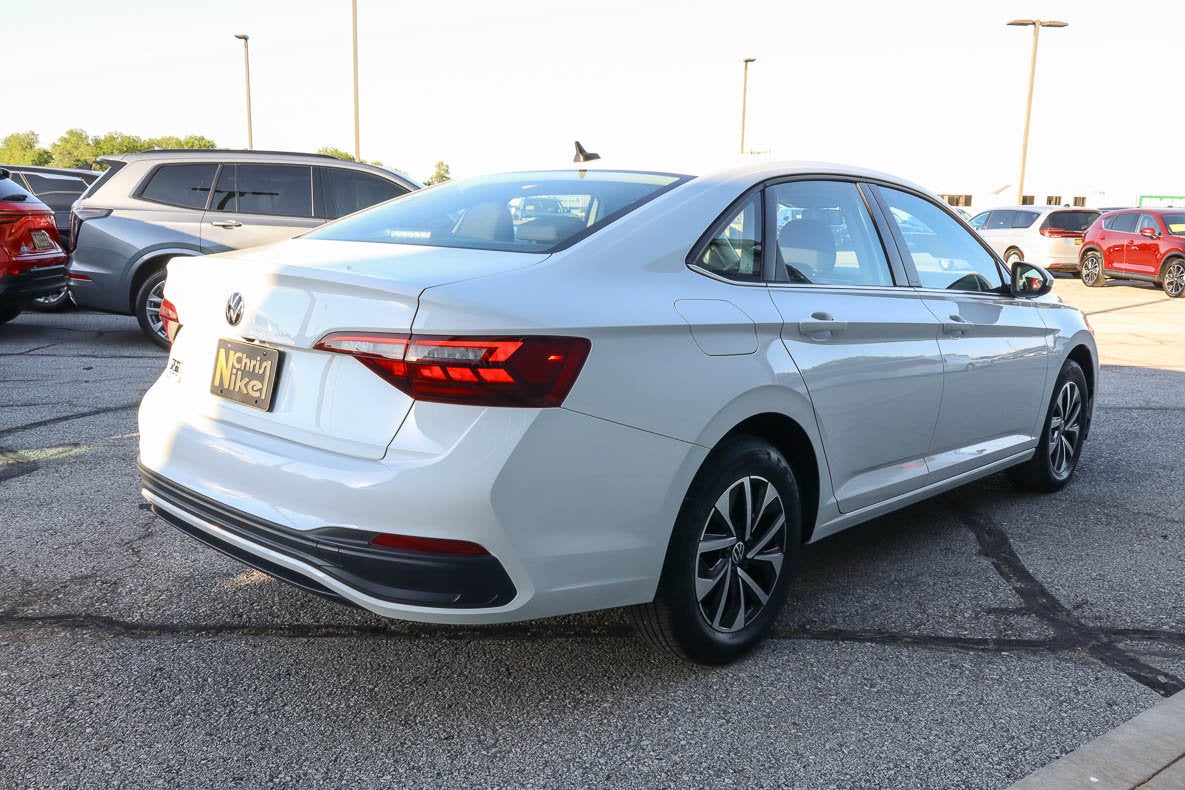 2022 Volkswagen Jetta S Auto