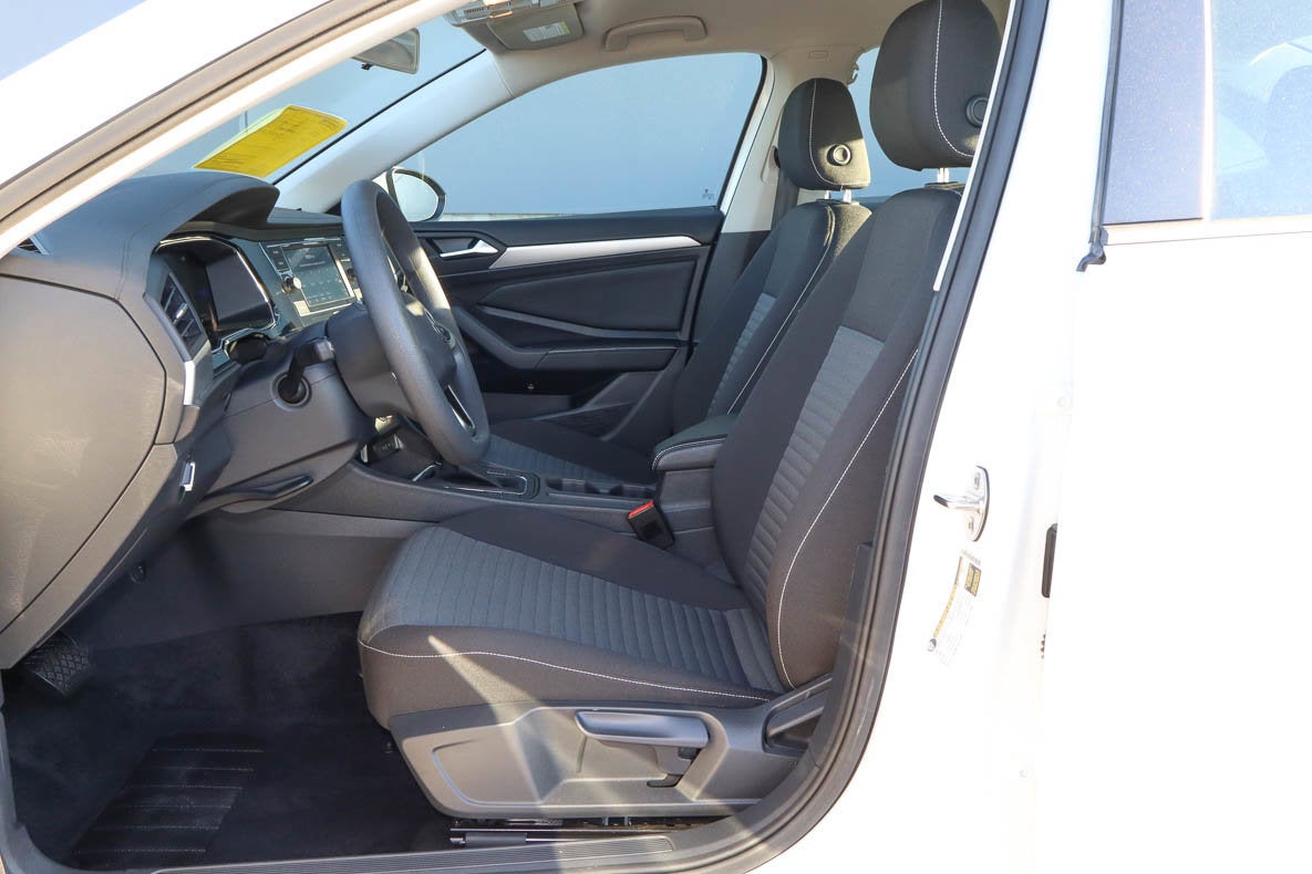 2022 Volkswagen Jetta S Auto