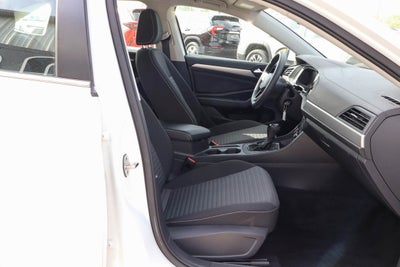 2022 Volkswagen Jetta S Auto