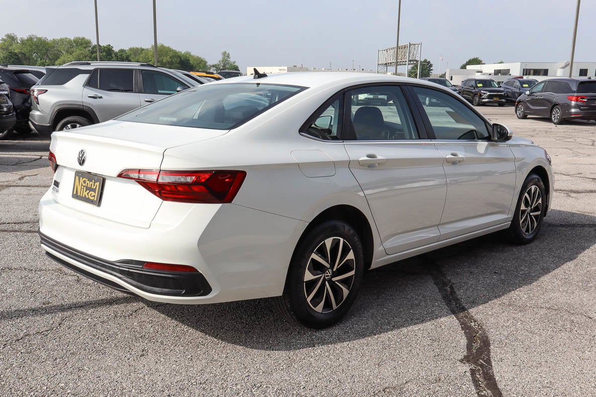2022 Volkswagen Jetta S Auto