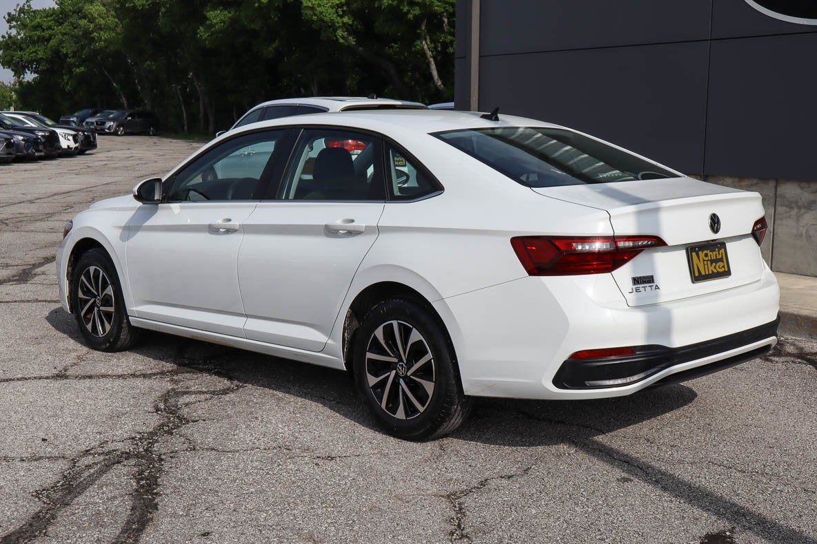 2022 Volkswagen Jetta S Auto