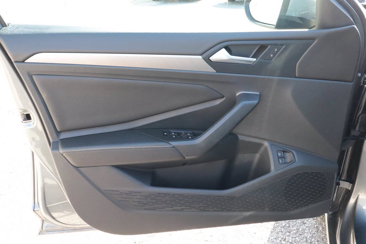 2024 Volkswagen Jetta SE Auto