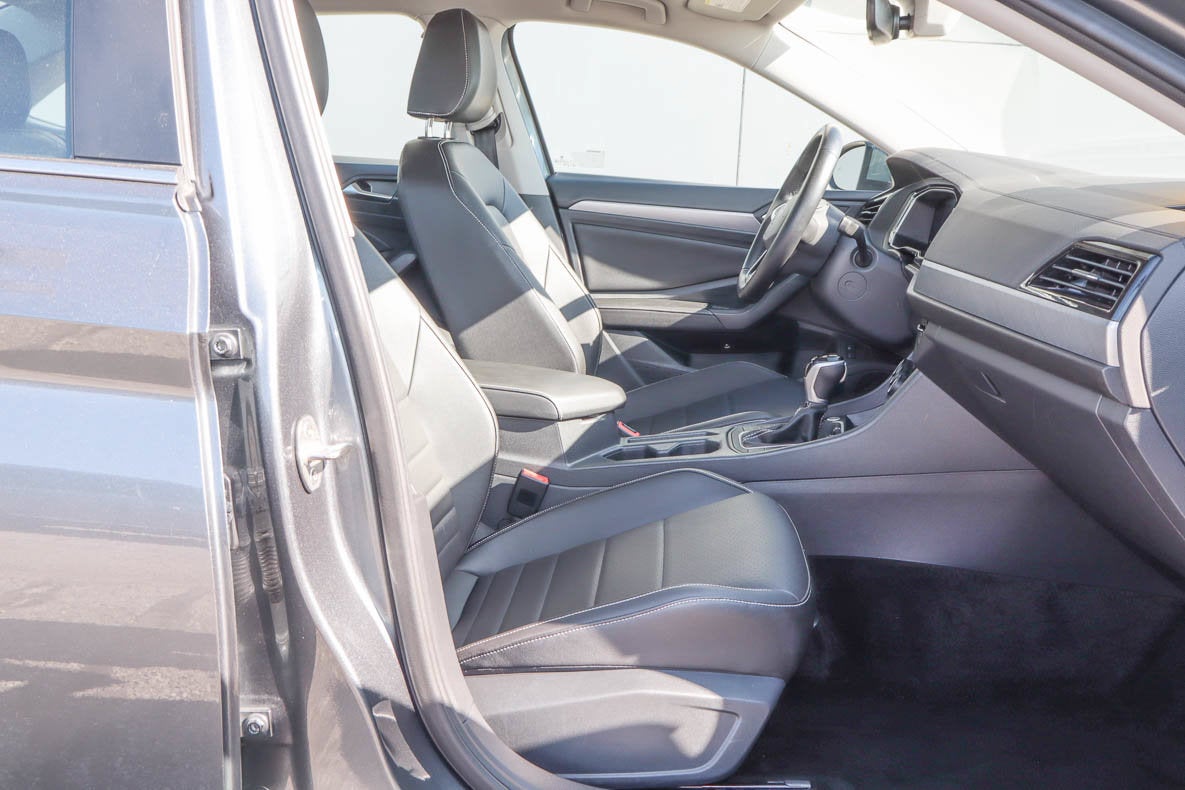 2024 Volkswagen Jetta SE Auto
