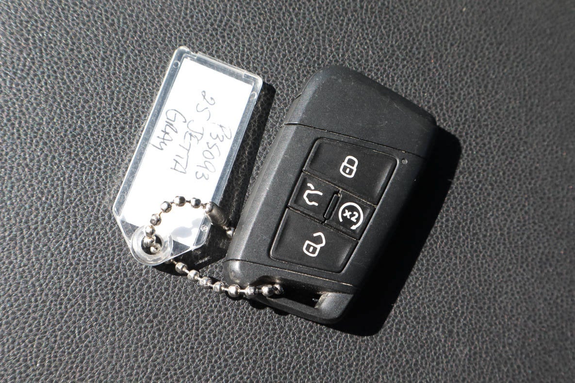 2024 Volkswagen Jetta SE Auto