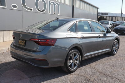 2024 Volkswagen Jetta SE Auto