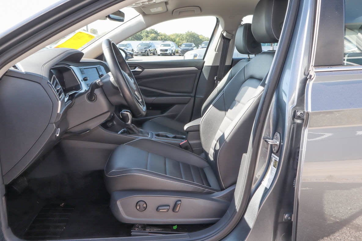 2024 Volkswagen Jetta SE Auto