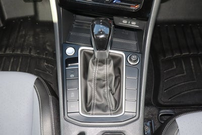 2025 Volkswagen Jetta SE Auto
