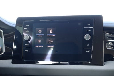 2025 Volkswagen Jetta SE Auto