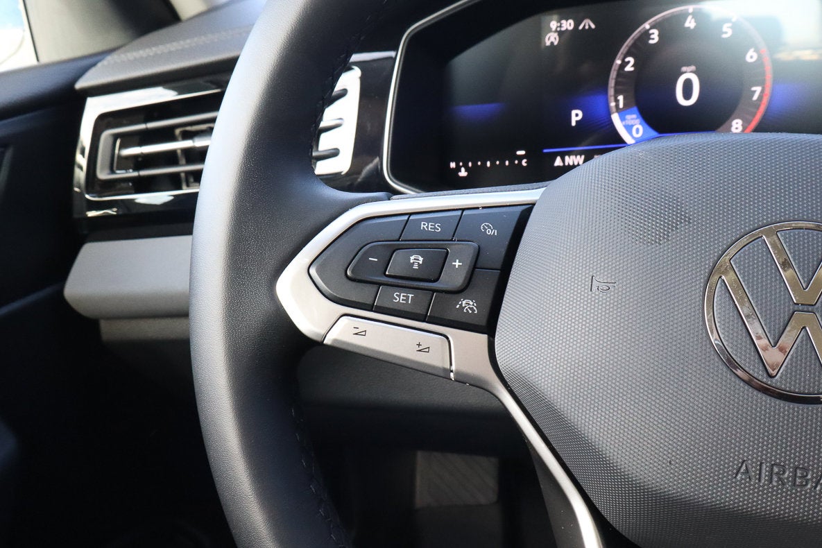 2025 Volkswagen Jetta SE Auto