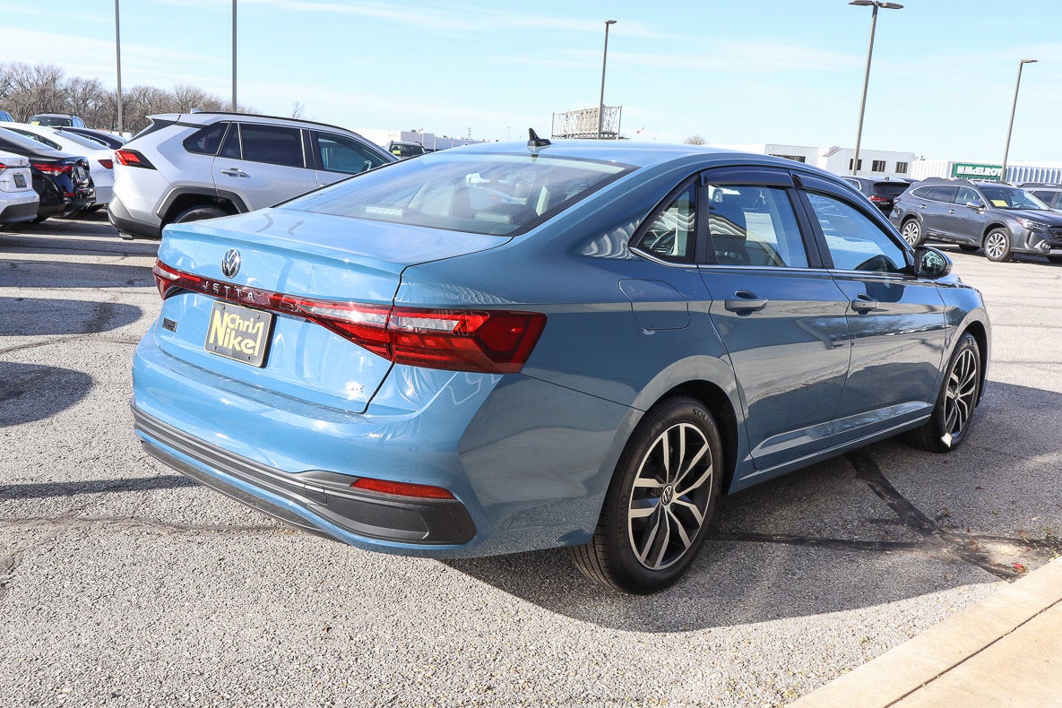 2025 Volkswagen Jetta SE Auto