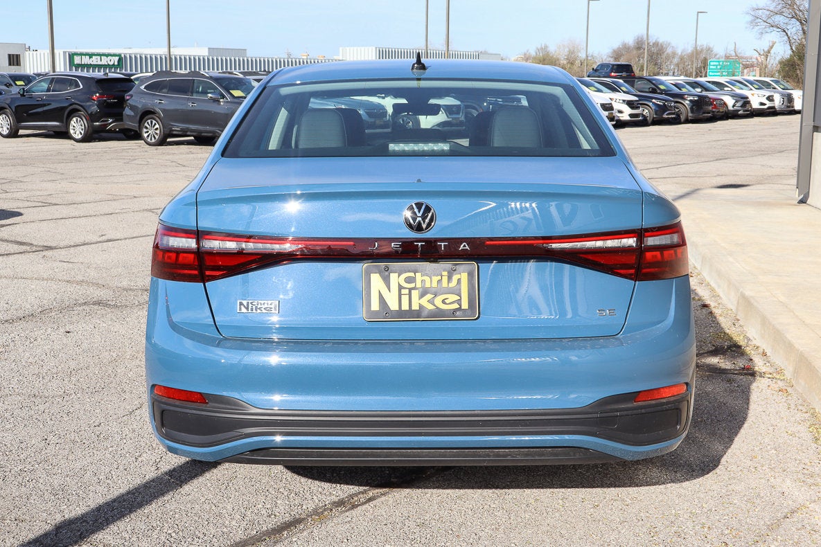 2025 Volkswagen Jetta SE Auto