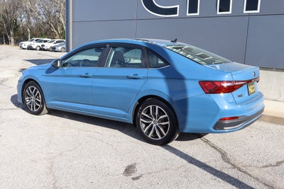 2025 Volkswagen Jetta SE Auto