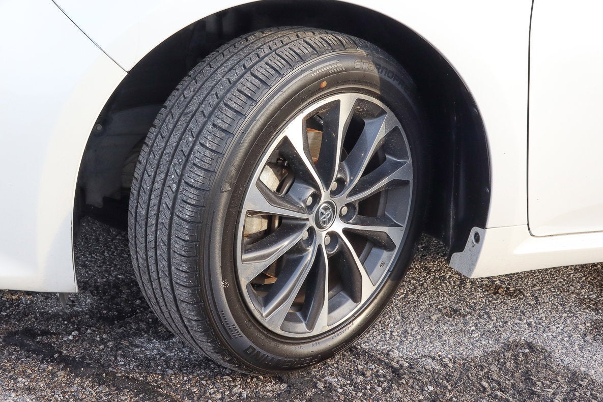 2016 Toyota Avalon XLE