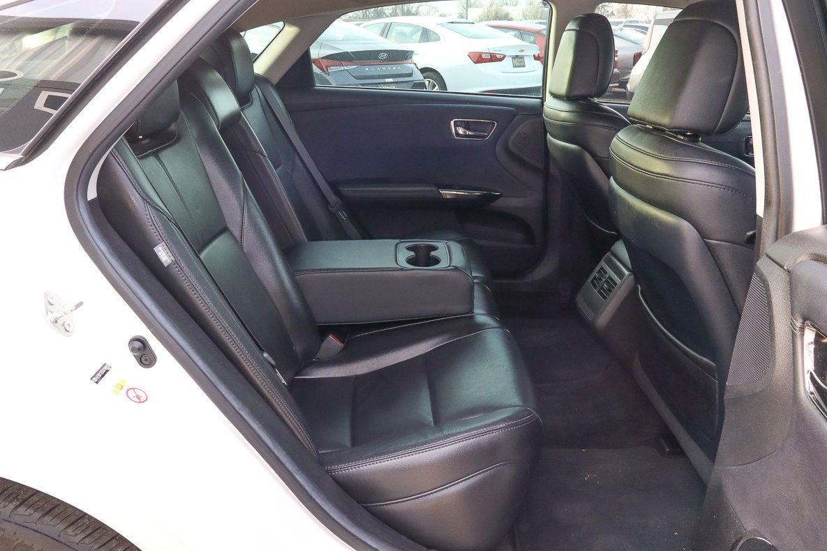 2016 Toyota Avalon XLE