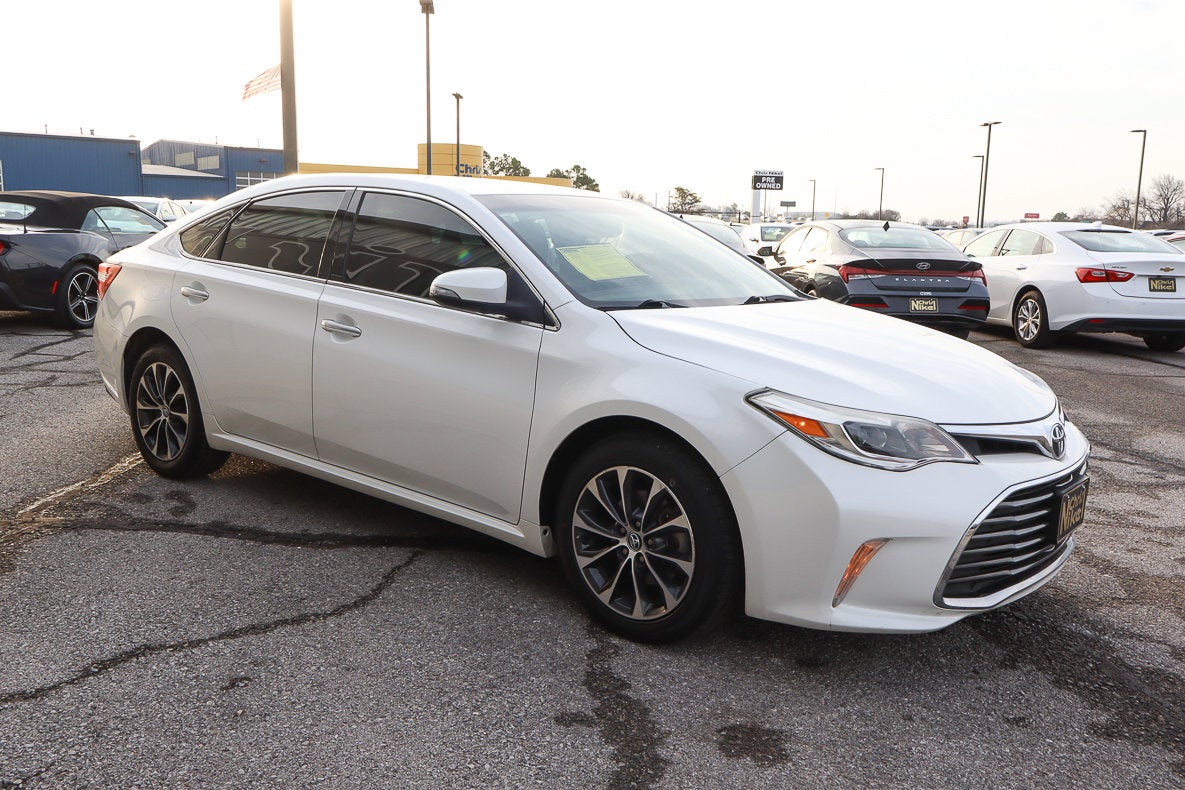 2016 Toyota Avalon XLE