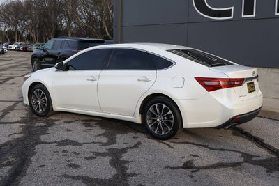 2016 Toyota Avalon XLE