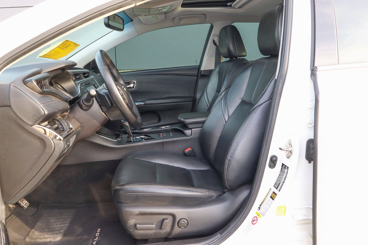 2016 Toyota Avalon XLE