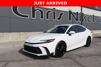 2025 Toyota Camry SE