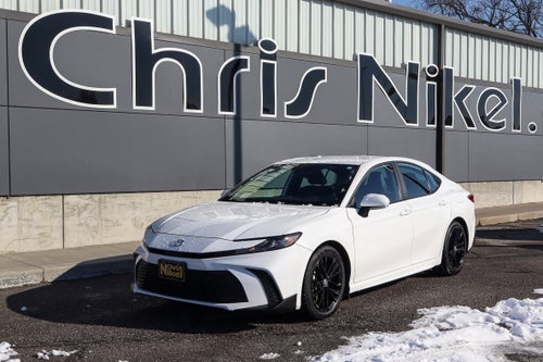 2025 Toyota Camry SE