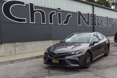 2024 Toyota Camry SE Auto