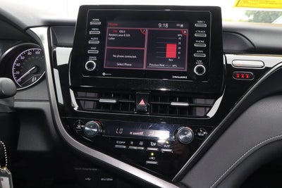 2024 Toyota Camry SE Auto
