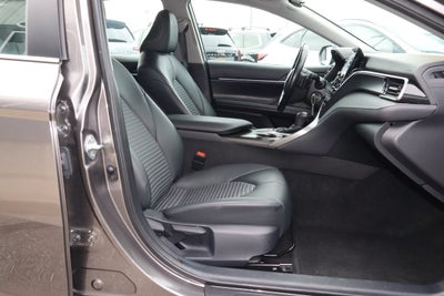 2024 Toyota Camry SE Auto