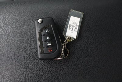 2024 Toyota Camry SE Auto