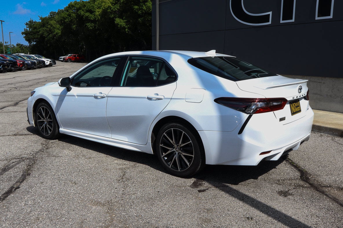 2024 Toyota Camry SE Nightshade Auto