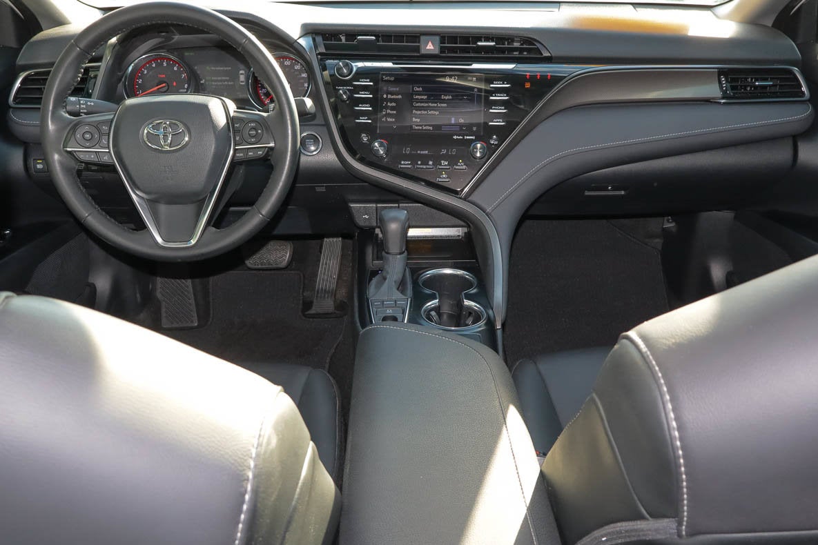 2020 Toyota Camry XSE Auto